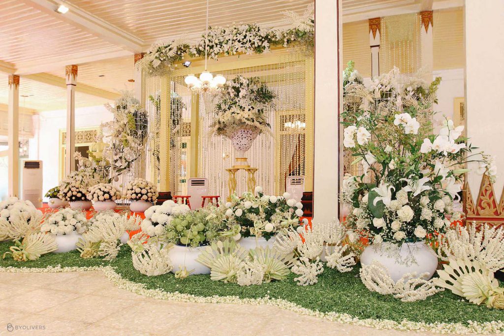 Royal Wedding Jogja Decoration - Photo BYOLIVERS